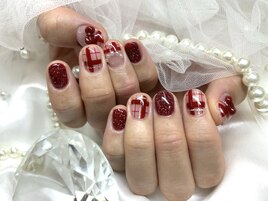 【Miyu】赤チェックネイル