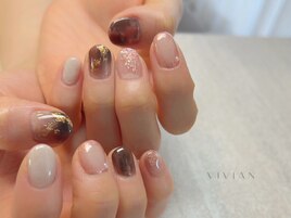 ニュアンス ブラウン