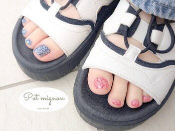 ポ ミニヨン(Pot mignon)の写真/【豊橋】ハンドネイルができない方/イベントに向けて脚を出す機会が増える方にもオススメのフットネイル☆