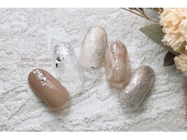 ブラウンニュアンスネイル