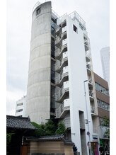 イレ 名古屋栄(ile)/この「円柱の建物」が目印です。