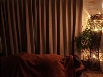モンデマス ルーム/不快なく眠れる明るさです。