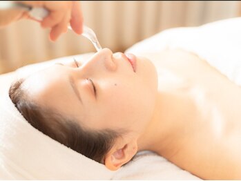 シュー 大井町(Shu.)の写真/毛穴ケアとデコルテ・ヘッドマッサージでお疲れもリフレッシュ!美しさを引き出すプロの技を体験しよう!