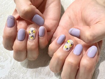 ウカ ひばりが丘(UKA)/花柄上品ネイル