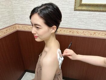 ラファエル 吉祥寺店の写真/【えり足+背中全体シェービング】肩甲骨の下までシェービング！肌見せドレスが似合うスベスベ美肌に☆