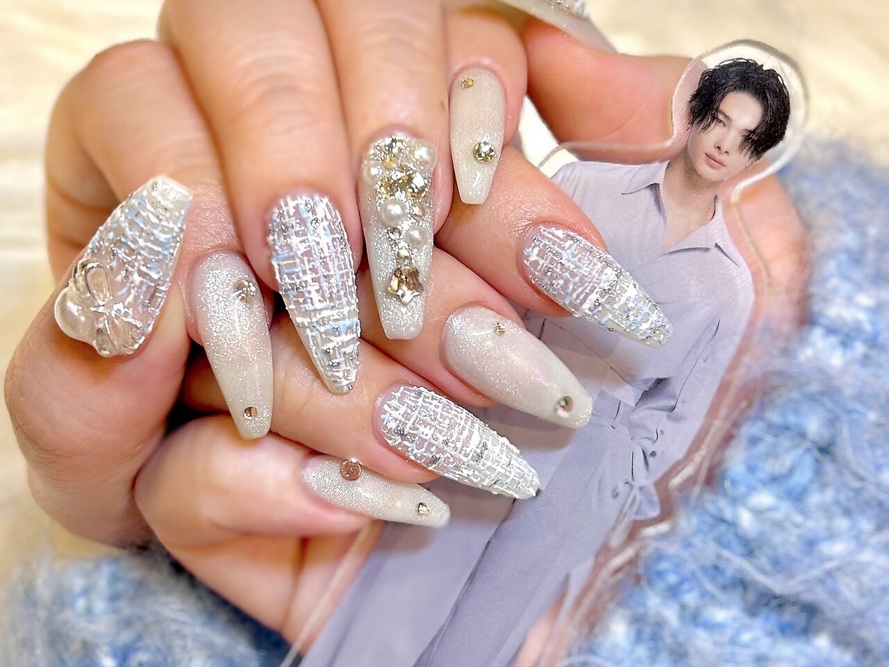 オーダー】ツイードネイル シルバー・ホワイト ネイルチップ ショート