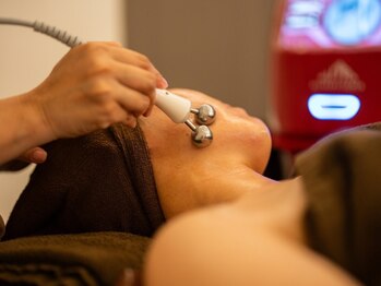サロンオーク(salon OAK)の写真/【お得な定額プランあり☆】1ヶ月4回コース月49,980円！落ち着く個室空間で自分のご褒美時間にも◎