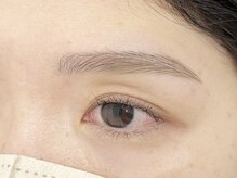 エルブリンク(elblink)/綺麗な毛流れに見せるデザイン