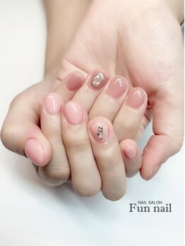 ファンネイル 南森町店(Fun nail)の写真/【南森町駅すぐ】ワンカラー/グラデ/シンプルコース/アートコース等多数用意♪明瞭価格で初めての方にも◎