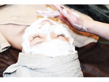 ワイシーハッチ(yc.hacci)/【濃厚泡パック・ヘッドスパ】