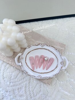 Amiraの定額ネイル