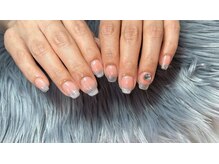 リーズ(R's)/チークネイルにマグフレンチ