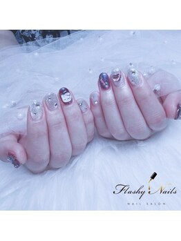 フラッシーネイルズ(Flashy Nails)/yui担当