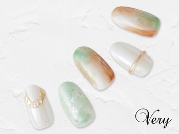 春らしい爽やかニュアンスネイル