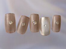 ジェミーネイル シンジュク(Jemiy nail shinjuku)/ミラーチークブラウン¥6980
