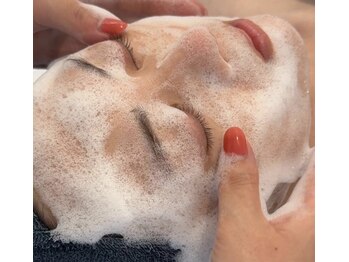 ロイヤル ビューティー サロン(Royal Beauty Saloon)/韓国発最新肌管理【セルマン】