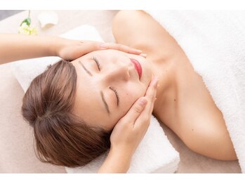 サロンマッチ 北上店(salon MATCH)の写真/【匠の小顔ケア】小顔矯正マッサージで自分らしい小顔へ/美人顔は自分の顔筋でつくる/たるみ・むくみ改善☆