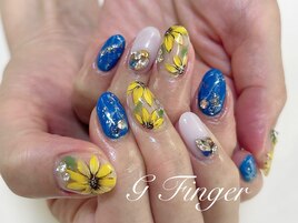 夏目前☆ひまわりネイル