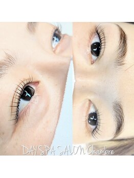 シャンブル(Chambre)の写真/ダメージレスのまつ毛パーマ「コスメリフト」導入サロン◇自まつ毛を健康に保ちながら魅力的な目元に！