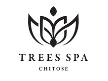 ツリーズスパ(TREES SPA)の雰囲気(ベッドとリクライニングチェアを完備した清潔感のある施術空間。)