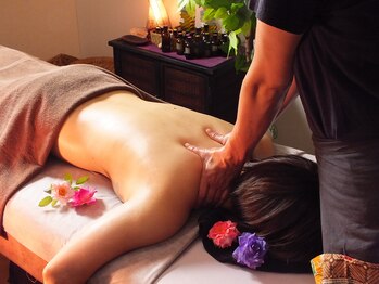 ラバンサラ(Ravan Sara)/天然アロマリンパマッサージ