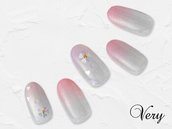 キュートな桜ネイル