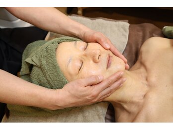 サロン(36ん)/肌質別パックで願い肌へ改善！