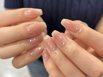 ネオリーブ ウリ(Neolive uri)/チークネイル