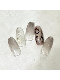 マグネットヒョウ柄ネイル