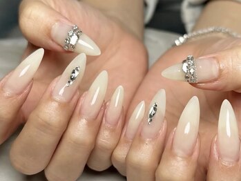 ディーバ 心斎橋grace店(Diva)の写真/【次世代ジェルで長さ出しと爪育が同時に叶う】自爪を育てたい方にもデザインを楽しみたい方にもオススメ◎