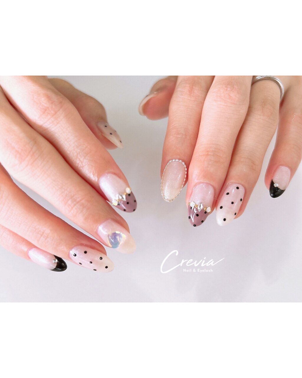 2026年冬トレンド】ホワイト ワンカラー ハンドのネイルデザイン集