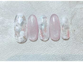 ロザンナ ネイル(Rosanna Nail)/