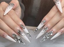 サリーネイルラボ(Sully Nail Lab)/埋め尽くしネイル、シルバラメー