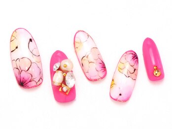 ネイリックス アヴェニール(NAILX avenir)/フラワアート×ビジューネイル