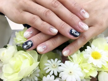 雪の結晶ネイル&ラメグラ