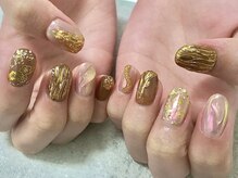 ティーエス ネイル ガーデン(T.S Nail Garden)/ゴールドニュアンス