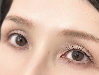 アマンズアイ(amans eye)/ストレート＋ナチュラル