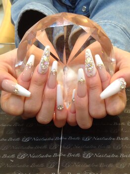 エスフィーネイルサロン ブリーユ(Esfy nailsalon Brille)/大人ネイル