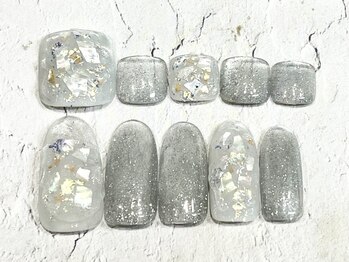 ネイルサロン 爪の写真/シンプルでも上品なデザインを豊富にご用意♪ネイルが初めての方にもおススメのサロン☆パラジェルOK◎