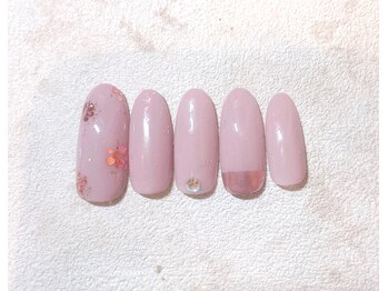 ロザンナ ネイル(Rosanna Nail)/