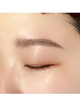 ビューステージ アイブロウサロン 吉祥寺/平行アーチデザイン