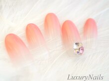 ラグジュアリーネイルズ カワグチ(Luxury Nails Kawaguchi)/大人気♪Vカットビジューネイル