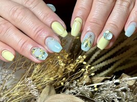 爽やかカラーで春ネイル♪