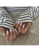 アール(R)/オーロラクロムネイル