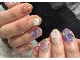 個性的ネイル