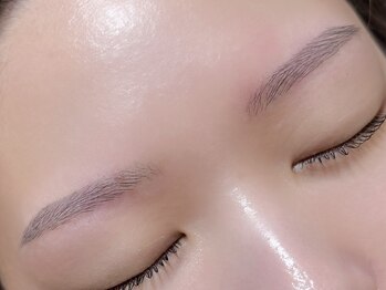 イオナ(IONA)/eyebrow