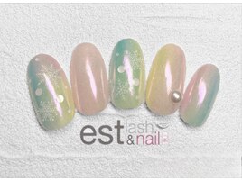 オーロラ雪の結晶ネイル