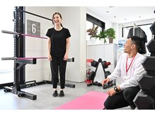 フィットメソッドの雰囲気（運動未経験者・ジム初心者大歓迎!!楽しいトレーニングで習慣化◎）