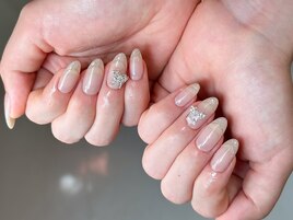 ラメフレンチ×蝶々ネイル