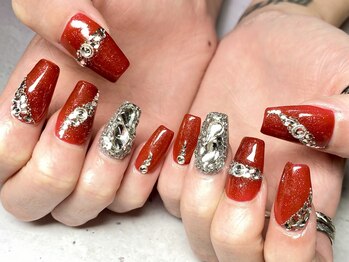 クリーク(CREEK)/持ち込みスカルプ敷き詰めネイル